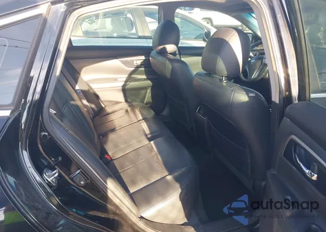 2013 Nissan Altima 2.5 Sv z USA, uszkodzony, nr VIN 1N4AL3AP6DC288741